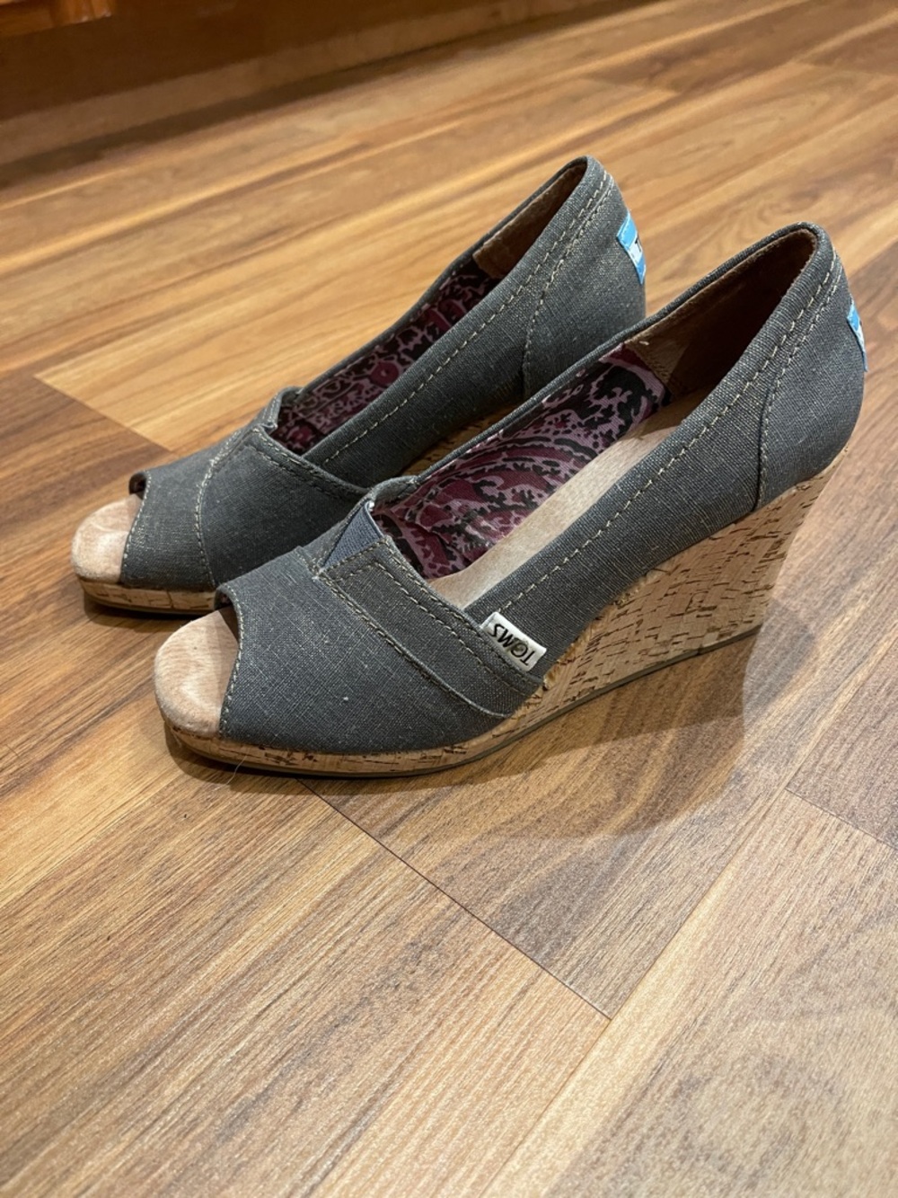 Toms shoe open toe wedge